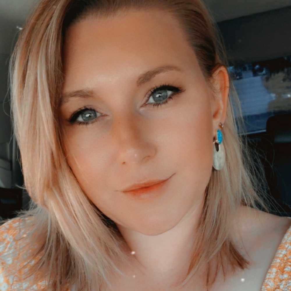 Meet your Posher, Savannah